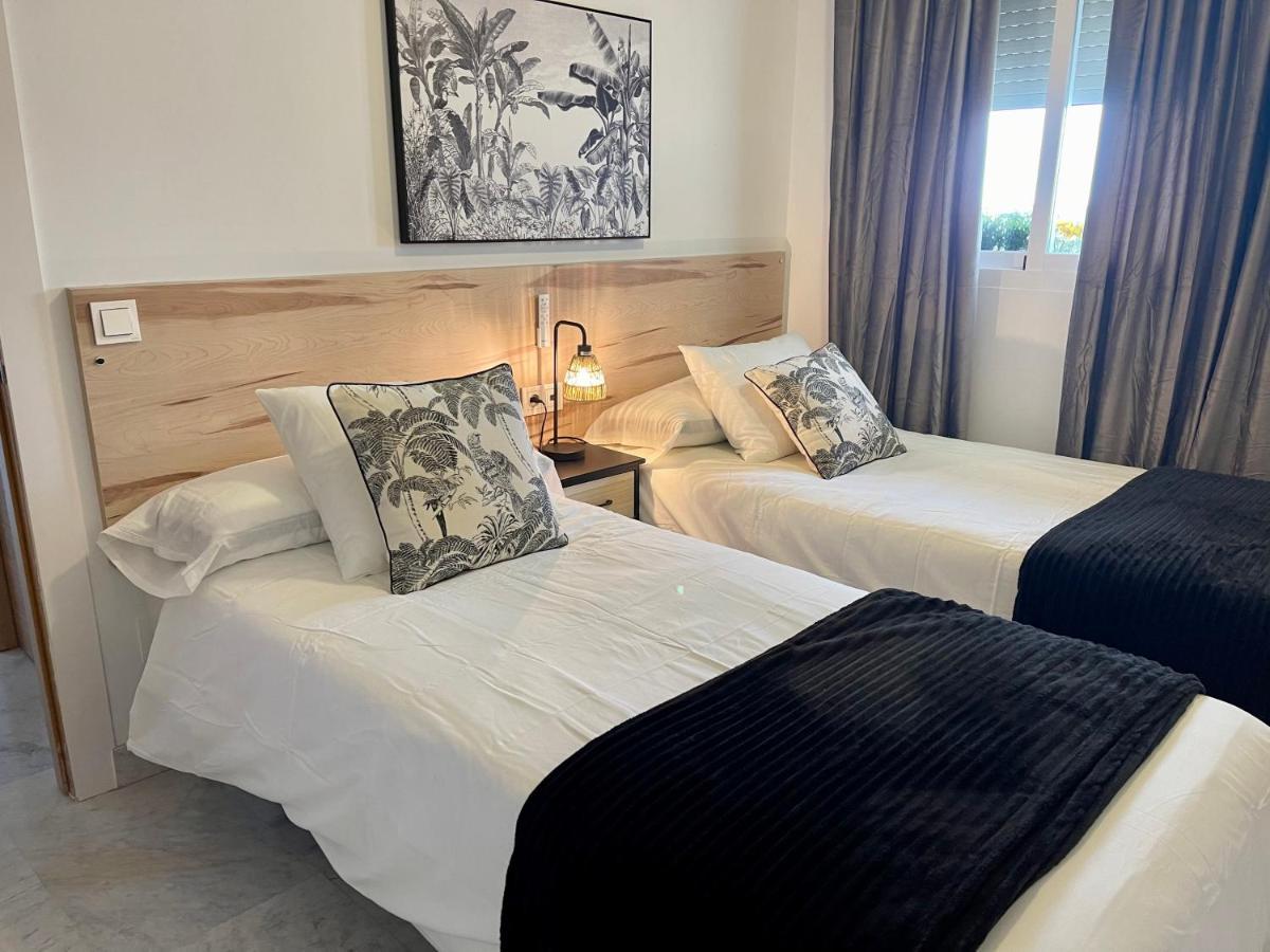 Puerto Banus Beach Espectacular Atico มาร์เบยา ภายนอก รูปภาพ